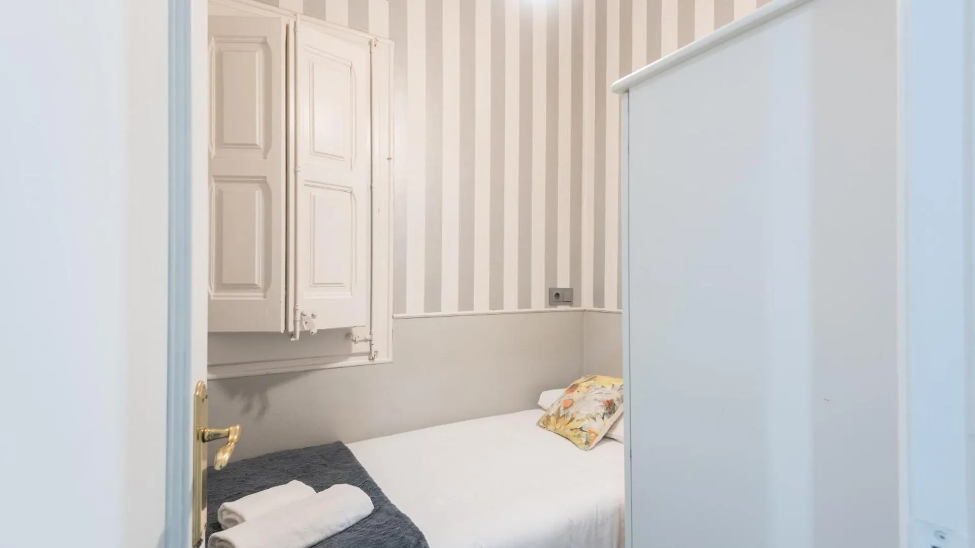 Eixample 3Bd Apartment With Private Terrace 巴塞罗那 0*,